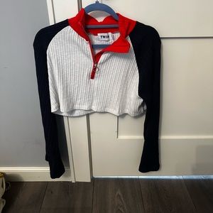 Cropped Long Sleeve size M